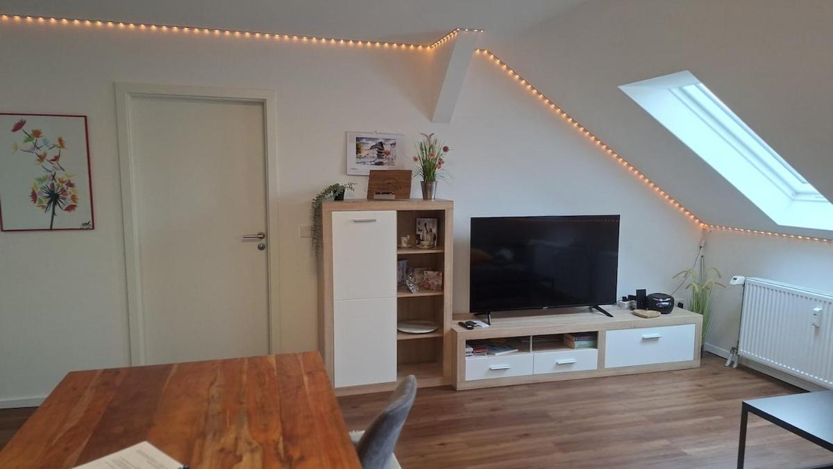 Auszeit2 Erfurt - Stilvolle Dachwohnung Mit Parkplatz - Zentrumsnah Buitenkant foto